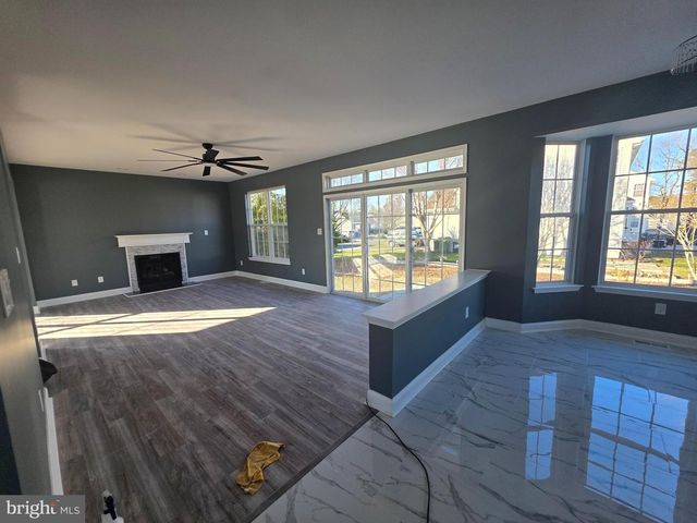 6054 WILMINGTON AVE, Egg Harbor Township, NJ 08234