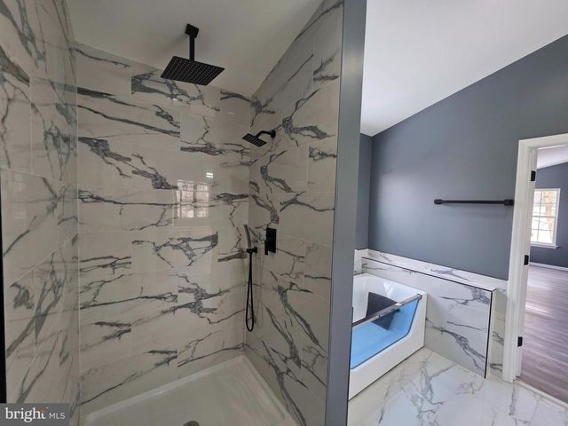 6054 WILMINGTON AVE, Egg Harbor Township, NJ 08234