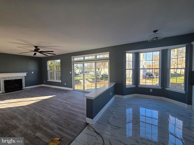 6054 WILMINGTON AVE, Egg Harbor Township, NJ 08234