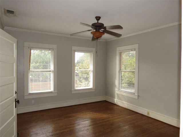 2516 DelMar, Dallas, TX 75206