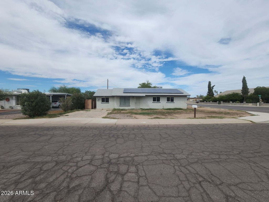 630 E MELROSE Drive, Casa Grande, AZ 85122 — exterior
