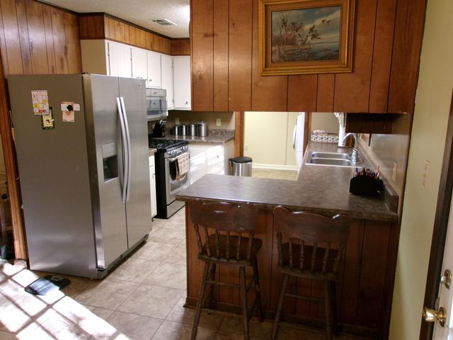 178 State School Road, Monticello, AR 71655