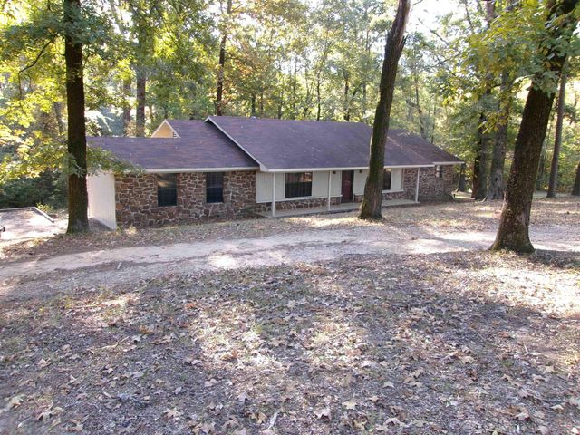 178 State School Road, Monticello, AR 71655