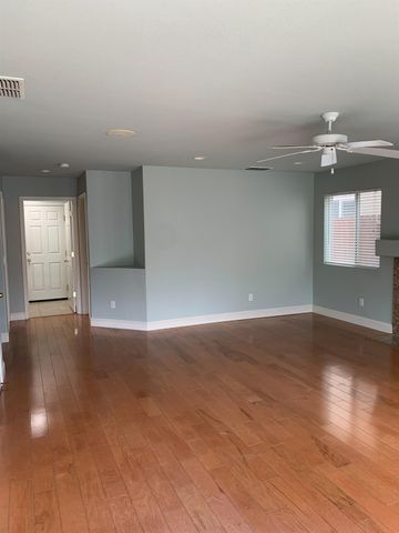 719 Sparrow Ct, Tracy, CA 95377