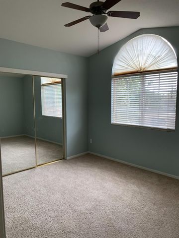 719 Sparrow Ct, Tracy, CA 95377