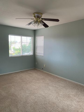 719 Sparrow Ct, Tracy, CA 95377