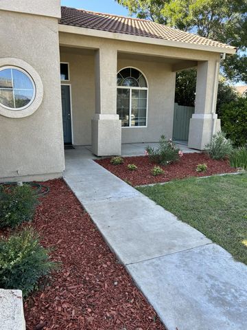 719 Sparrow Ct, Tracy, CA 95377