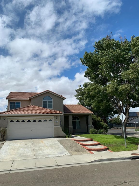 719 Sparrow Ct, Tracy, CA 95377