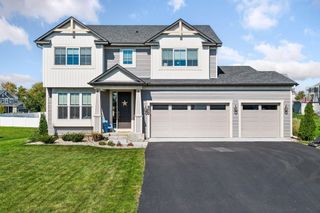 1704 Pebblestone Road, Carver, MN 55315