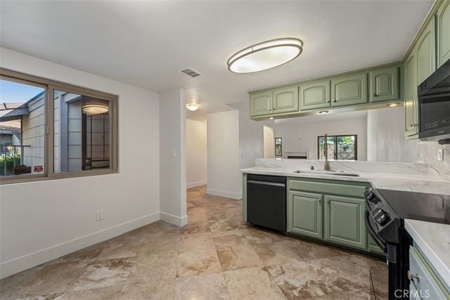 260 E Ponderosa 19, Anaheim, CA 92802
