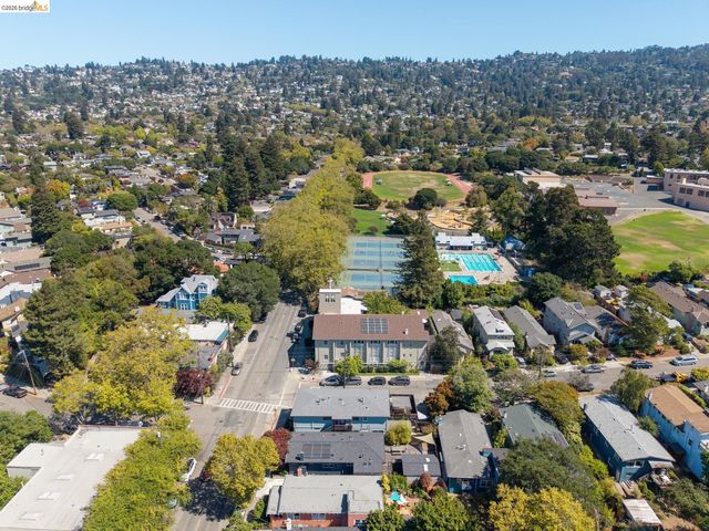 1626 Hopkins St, Berkeley, CA 94707