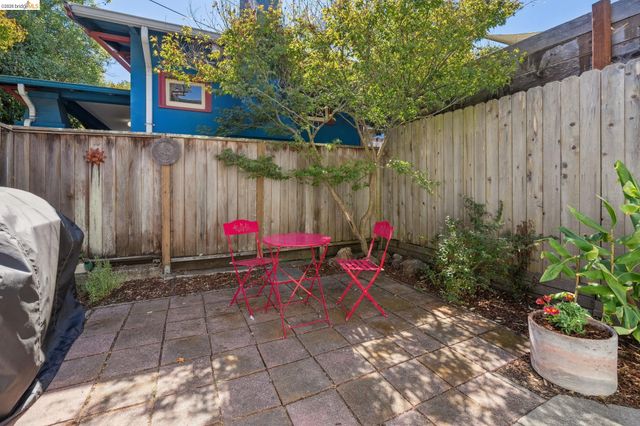 1626 Hopkins St, Berkeley, CA 94707