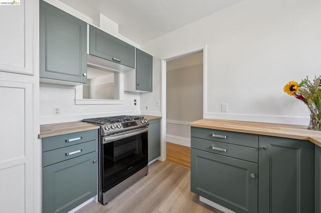 1626 Hopkins St, Berkeley, CA 94707