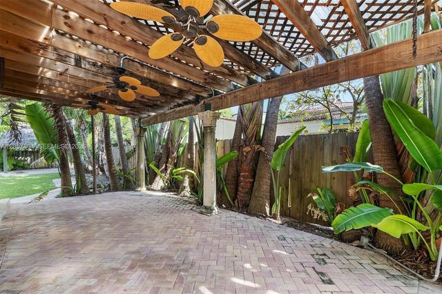 4445 N Michigan Ave, Miami Beach, FL 33140
