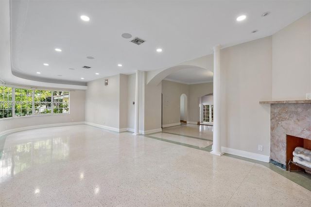 4445 N Michigan Ave, Miami Beach, FL 33140
