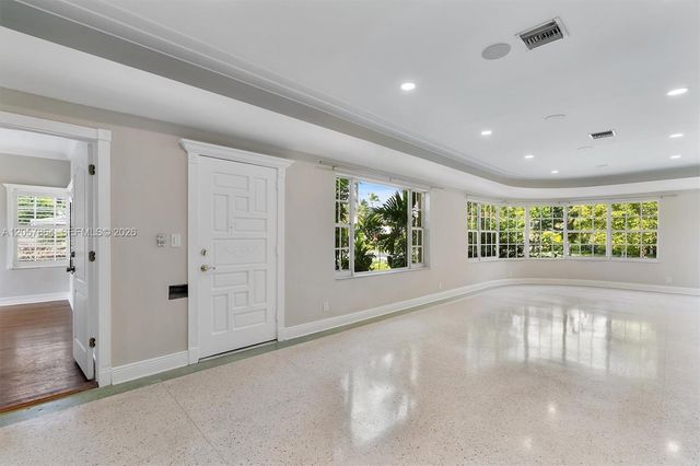 4445 N Michigan Ave, Miami Beach, FL 33140