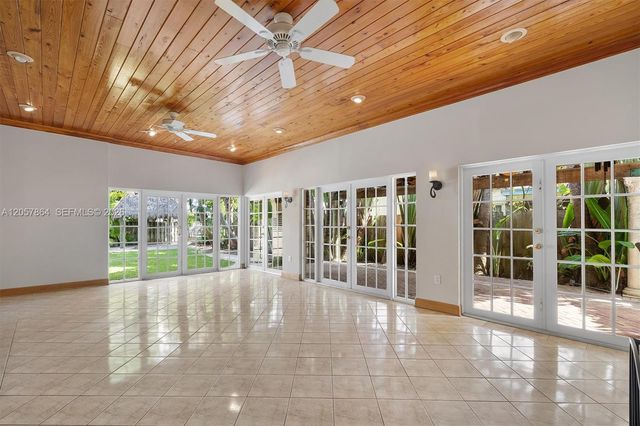 4445 N Michigan Ave, Miami Beach, FL 33140