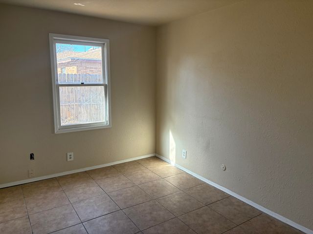 908 Crenshaw Court, Los Lunas, NM 87031