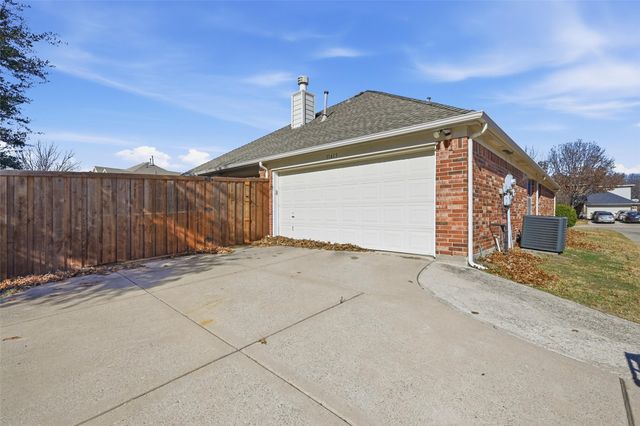 11415 Yoakum Drive, Frisco, TX 75035