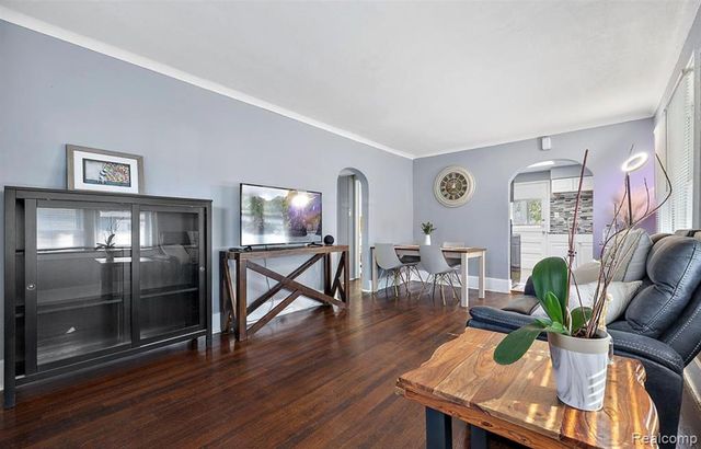 212 Josephine Avenue, Royal Oak, MI 48067