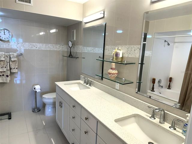 6093 BAHIA DEL MAR CIRCLE 577, St Petersburg, FL 33715