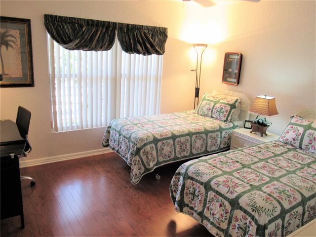 6093 BAHIA DEL MAR CIRCLE 577, St Petersburg, FL 33715