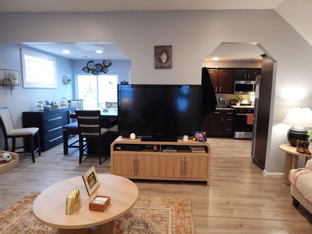 167 Washington St, New Bedford, MA 02740