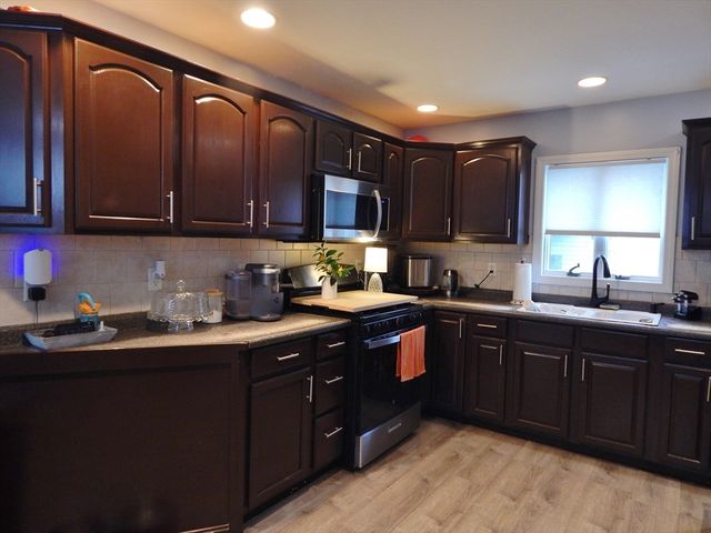 167 Washington St, New Bedford, MA 02740