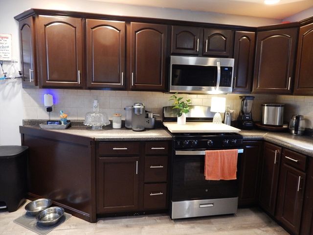 167 Washington St, New Bedford, MA 02740