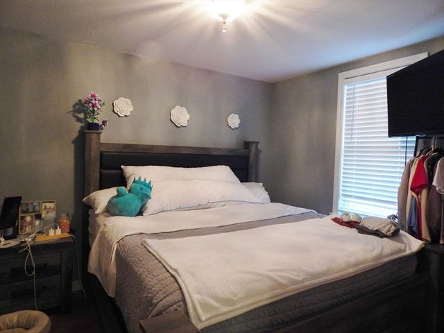 167 Washington St, New Bedford, MA 02740