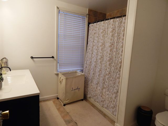 167 Washington St, New Bedford, MA 02740