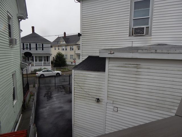 167 Washington St, New Bedford, MA 02740