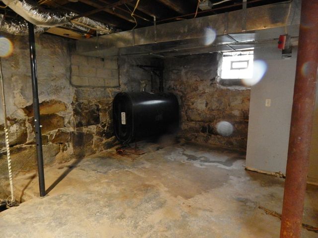 167 Washington St, New Bedford, MA 02740