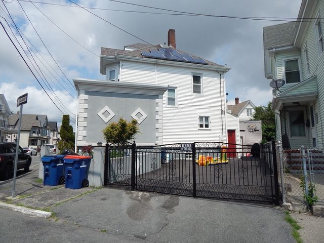 167 Washington St, New Bedford, MA 02740