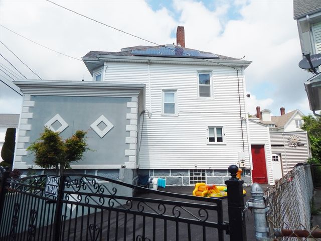 167 Washington St, New Bedford, MA 02740