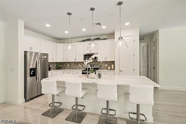 15981 Chance WAY, Fort Myers, FL 33908