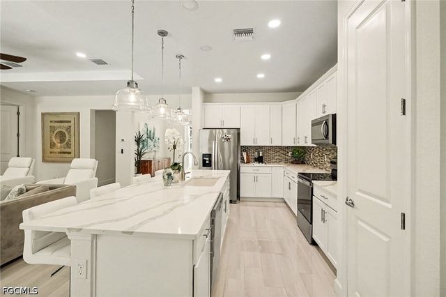 15981 Chance WAY, Fort Myers, FL 33908