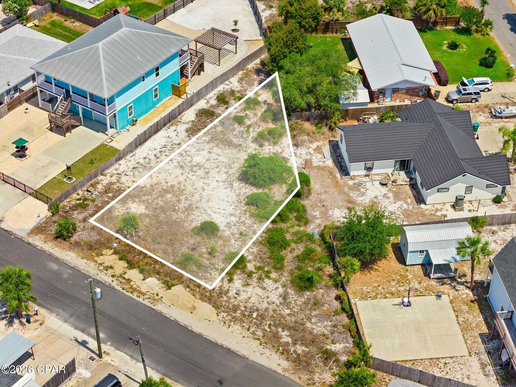 Image 11 of property listing at 5220 Sunset Avenue, Panama City Beach, FL 32408