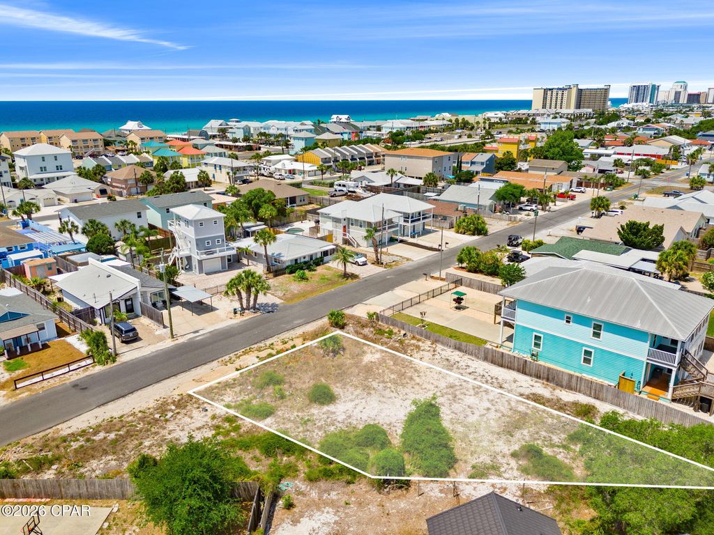 Image 5 of property listing at 5220 Sunset Avenue, Panama City Beach, FL 32408
