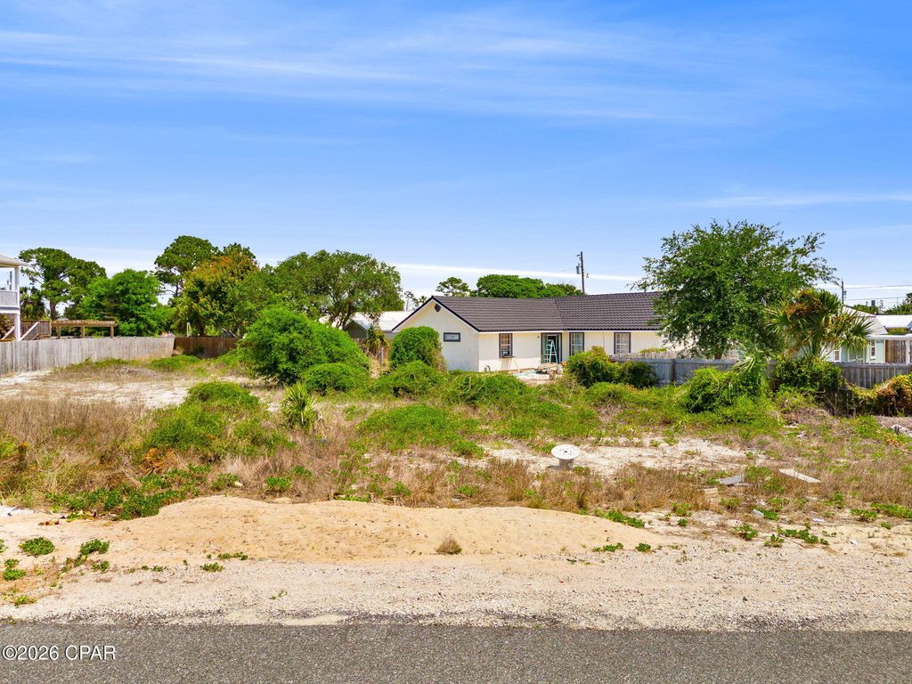 Image 8 of property listing at 5220 Sunset Avenue, Panama City Beach, FL 32408