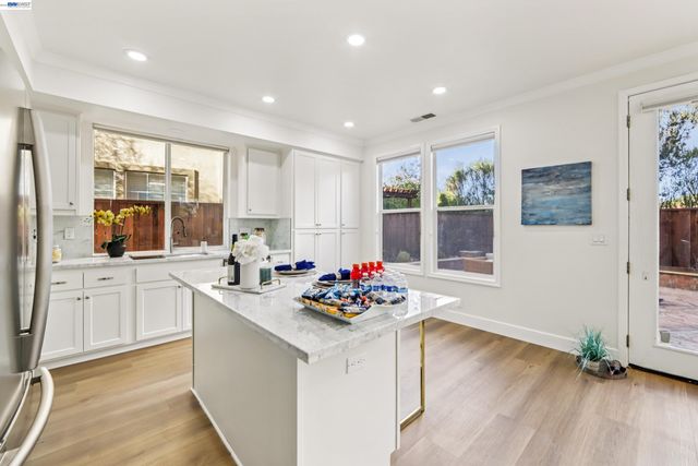 428 Fuchsia Ln, San Ramon, CA 94582