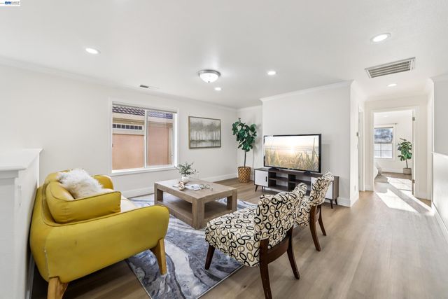 428 Fuchsia Ln, San Ramon, CA 94582