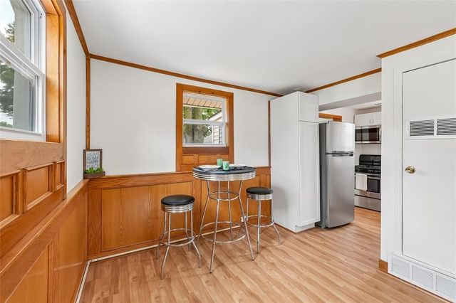 2951 Garfield Avenue, Des Moines, IA 50317