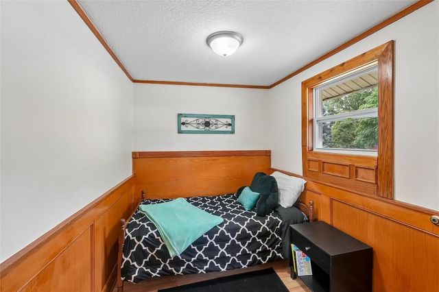 2951 Garfield Avenue, Des Moines, IA 50317