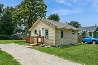 2951 Garfield Avenue, Des Moines, IA 50317