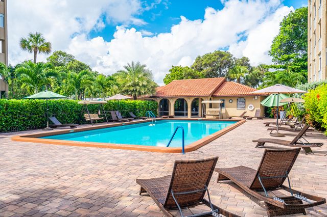 1111 S Ocean Boulevard 122, Boca Raton, FL 33432