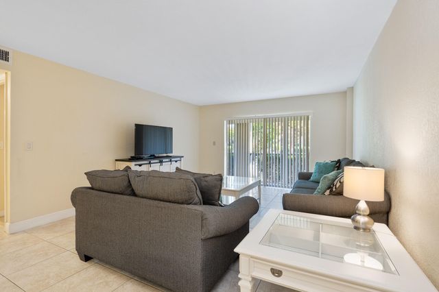 1111 S Ocean Boulevard 122, Boca Raton, FL 33432