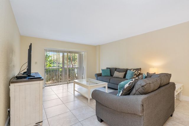 1111 S Ocean Boulevard 122, Boca Raton, FL 33432