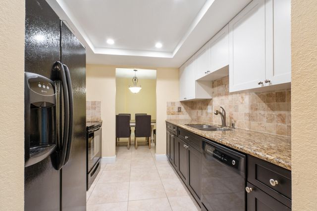 1111 S Ocean Boulevard 122, Boca Raton, FL 33432