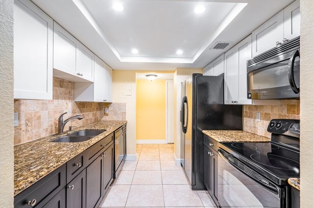 1111 S Ocean Boulevard 122, Boca Raton, FL 33432